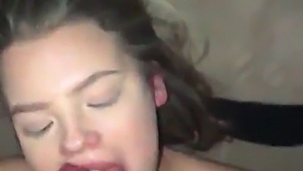 Stunning Girlfriend'S Oral Skills Impress In This Video