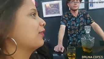Bruna And Manuh Cortez Have Sex With Barman Malvadinho Who Gets Aroused By Her Threesome Proposal And Calls Malvado For Help